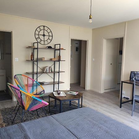 Studio - Meuble Tourisme, Trois Etoiles - 34 M2 Refait A Neuf- Residence Mâcon Exterior foto